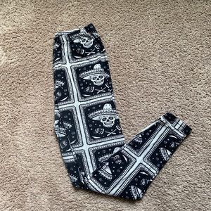 Day of the dead leggings 💀